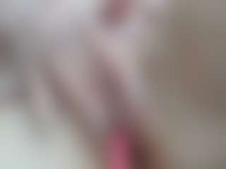 NaughtyBlooms's Live Sex Cam Show