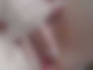 NaughtyBlooms's Live Sex Cam Show