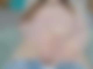 NaughtyBlooms's Live Sex Cam Show