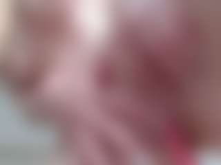 NaughtyBlooms's Live Sex Cam Show