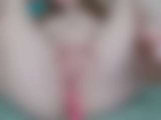 NaughtyBlooms's Live Sex Cam Show