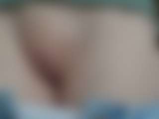 NaughtyBlooms's Live Sex Cam Show