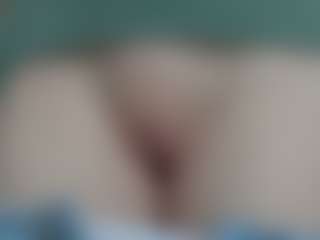 NaughtyBlooms's Live Sex Cam Show