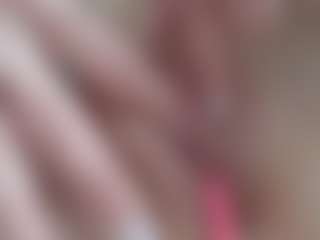 NaughtyBlooms's Live Sex Cam Show