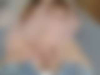 Live cam show with NaughtyBlooms - Striptease on sexytreat.net