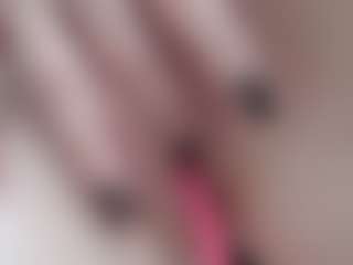 NaughtyBlooms's Live Sex Cam Show