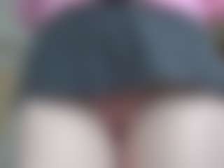 NaughtyBlooms's Live Sex Cam Show