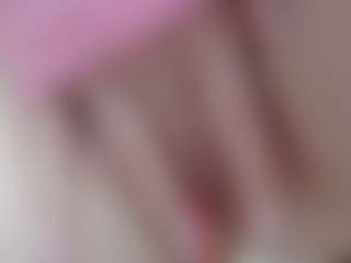 NaughtyBlooms's Live Sex Cam Show