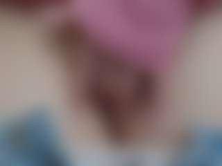 NaughtyBlooms's Live Sex Cam Show