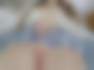 NaughtyBlooms's Live Sex Cam Show