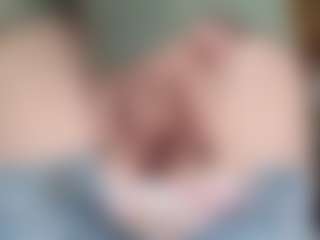 NaughtyBlooms's Live Sex Cam Show