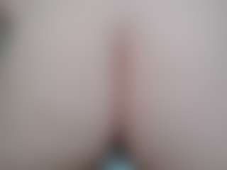 NaughtyBlooms's Live Sex Cam Show