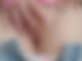 NaughtyBlooms's Live Sex Cam Show