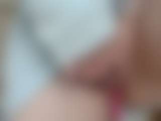 NaughtyBlooms's Live Sex Cam Show