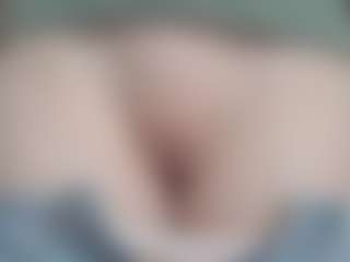 NaughtyBlooms's Live Sex Cam Show
