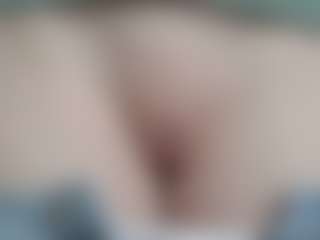 NaughtyBlooms's Live Sex Cam Show