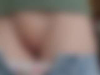NaughtyBlooms's Live Sex Cam Show