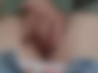 NaughtyBlooms's Live Sex Cam Show
