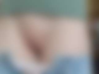 NaughtyBlooms's Live Sex Cam Show