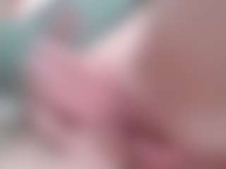 NaughtyBlooms's Live Sex Cam Show