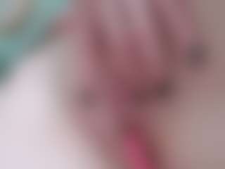NaughtyBlooms's Live Sex Cam Show