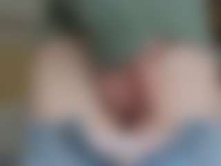 NaughtyBlooms's Live Sex Cam Show