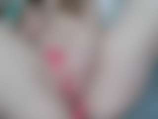 NaughtyBlooms's Live Sex Cam Show