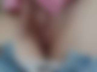 NaughtyBlooms's Live Sex Cam Show
