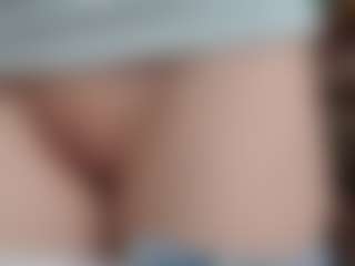 NaughtyBlooms's Live Sex Cam Show
