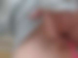 NaughtyBlooms's Live Sex Cam Show
