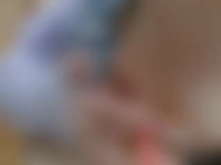 NaughtyBlooms's Live Sex Cam Show