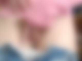 NaughtyBlooms's Live Sex Cam Show