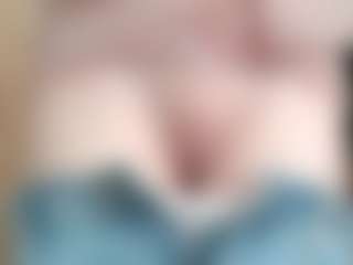 NaughtyBlooms's Live Sex Cam Show