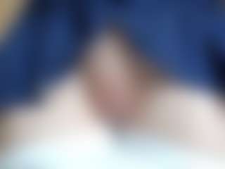 NaughtyBlooms's Live Sex Cam Show