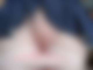 NaughtyBlooms's Live Sex Cam Show