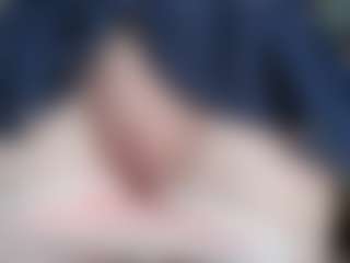 NaughtyBlooms's Live Sex Cam Show