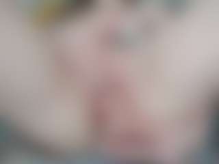 NaughtyBlooms's Live Sex Cam Show