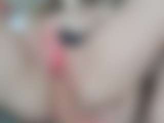 NaughtyBlooms's Live Sex Cam Show