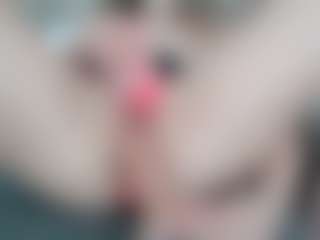 NaughtyBlooms's Live Sex Cam Show