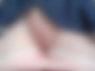 NaughtyBlooms's Live Sex Cam Show