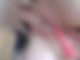 NaughtyBlooms's Live Sex Cam Show