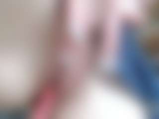 NaughtyBlooms's Live Sex Cam Show