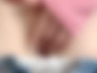 NaughtyBlooms's Live Sex Cam Show