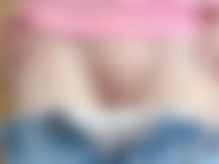 NaughtyBlooms's Live Sex Cam Show