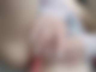 NaughtyBlooms's Live Sex Cam Show