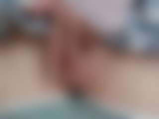 NaughtyBlooms's Live Sex Cam Show