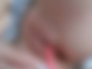 NaughtyBlooms's Live Sex Cam Show