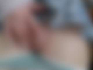 NaughtyBlooms's Live Sex Cam Show
