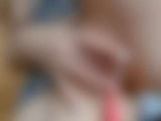 NaughtyBlooms's Live Sex Cam Show