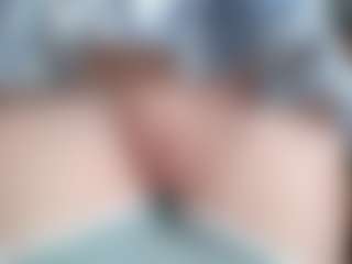 NaughtyBlooms's Live Sex Cam Show
